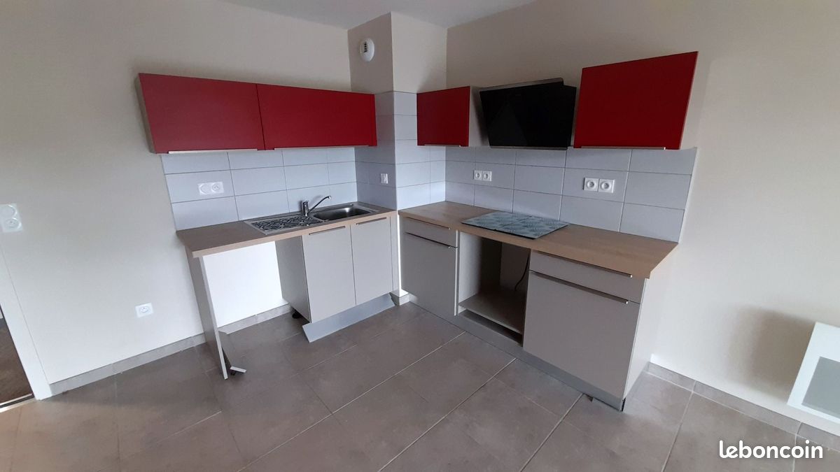 Appartement 3 pièces 65 m² · à Luc-la-Primaube · 65 m² · 720 €