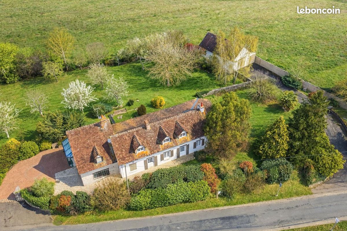 Maison 8 pièces 205 m² · à Saint-Saturnin · 205 m² · 339 900 €