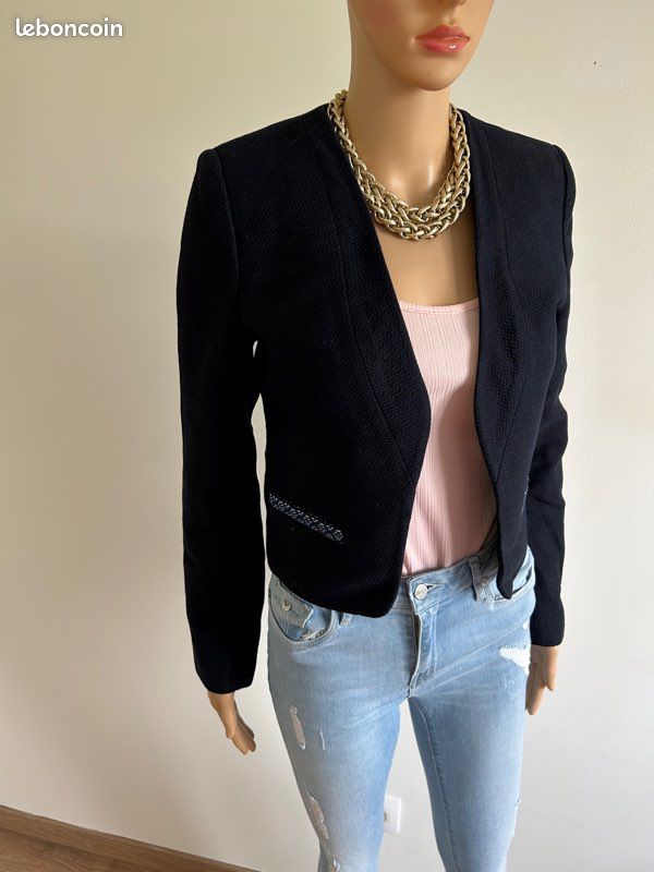 Blazer court bleu marine Naf Naf taille 40 jamais porté (image 2)
