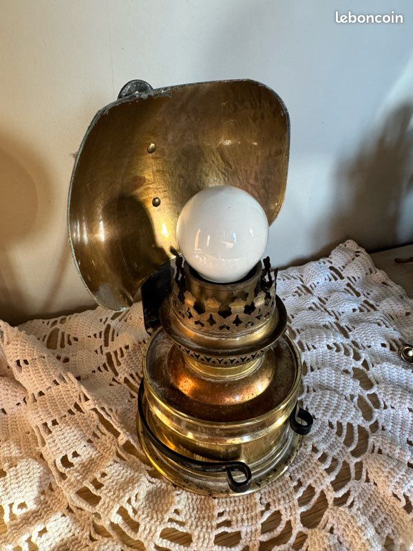 Lampe à Pétrole Ancienne ▷ Brocante En Ligne Antiquités ▷ Meubles Objets Déco Toulouse