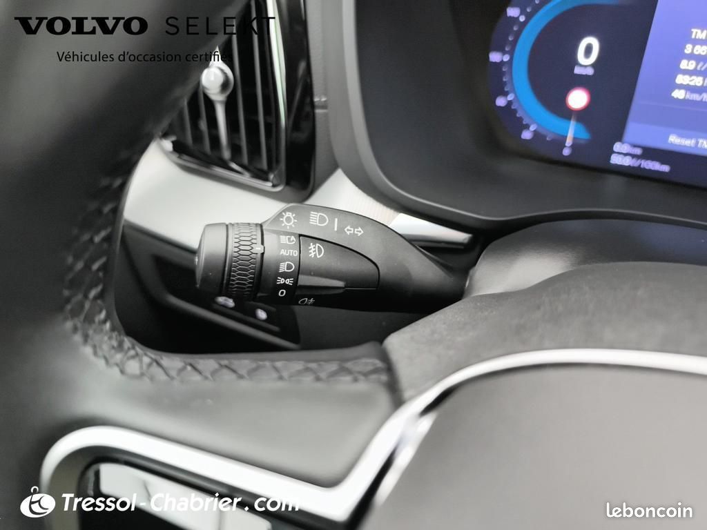 Volvo XC60 T8 AWD Hybride rechargeable 310 ch+145 ch Geartronic 8 Ultra Style Chrome (image 18)