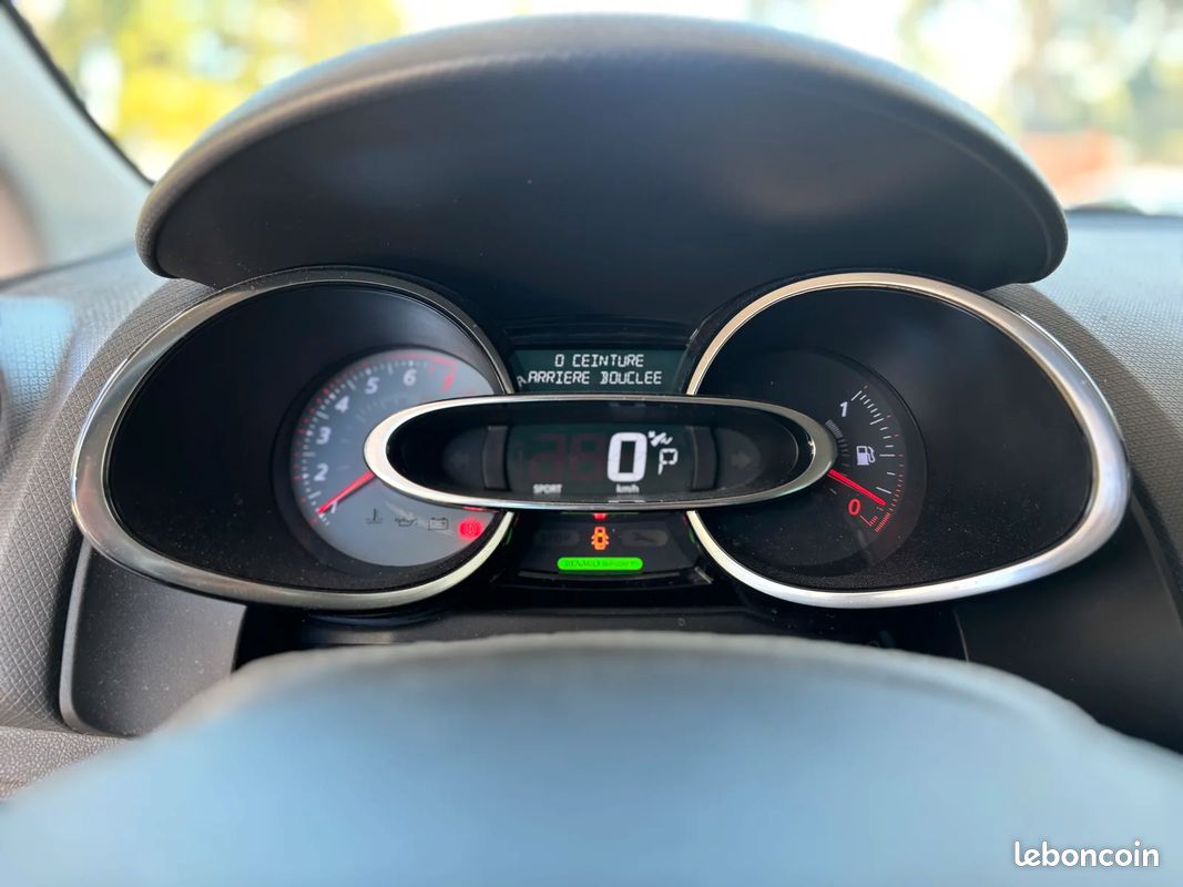 Renault CLIO IV TCe 120ch EDC GT / RS Drive / GPS / Origine France (image 30)