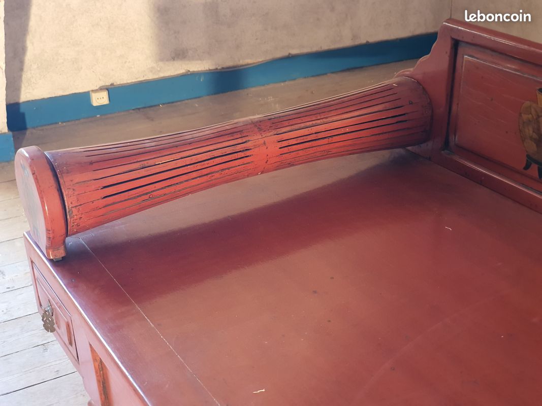 Lit de fumeur d'opium chinois en bois laqué rouge comme console décorative de salon (image 8)