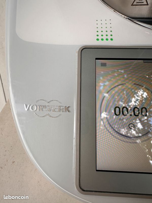 Thermomix TM6 avec tous ses accessoires (varoma, fouet, notices...) Facture avril 2020 (image 15)