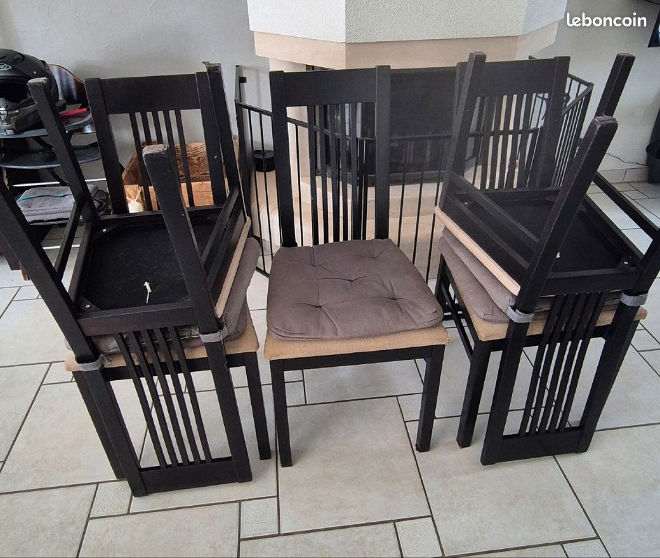 Table (état neuf) + 5 chaises (bon état) (image 2)