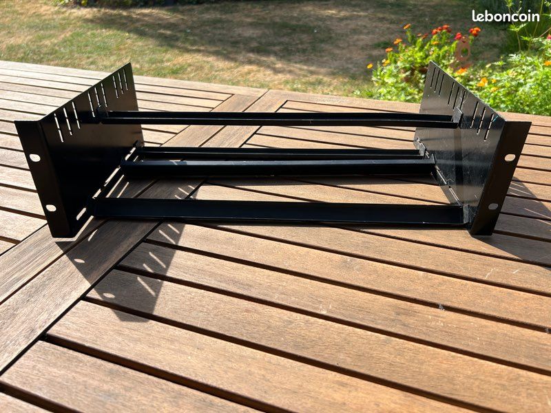 Support d’amplificateur pour rack 19 pouces (image 1)