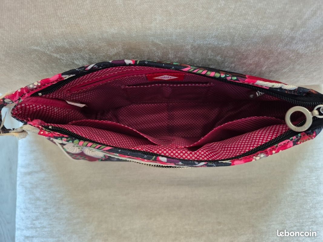 Trousse de toilette (image 3)