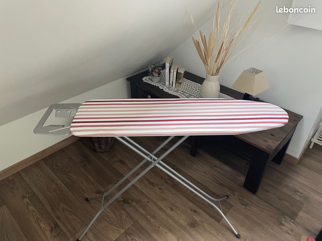 Appartement meublé n°2, 1er étage, moderne, au calme (image 19)