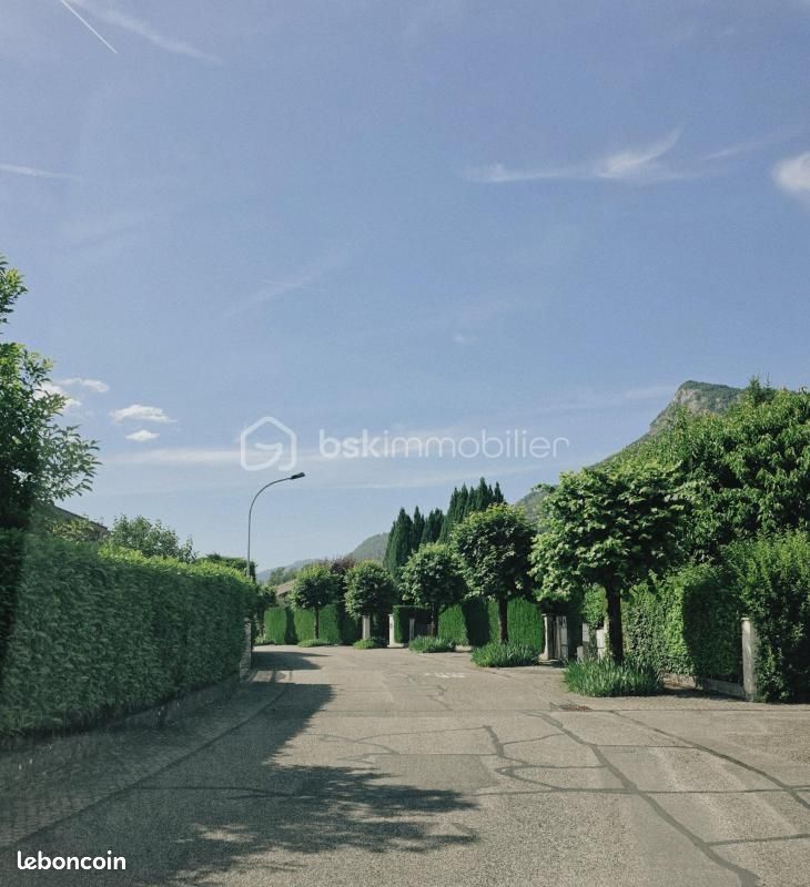 Maison 8 pièces 195 m² · à Cluses · 195 m² · 419 000 €