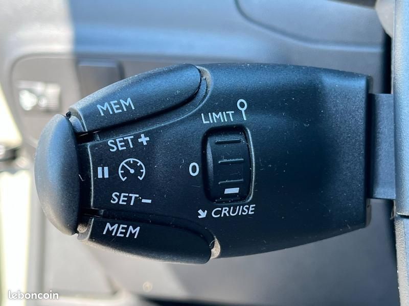 Citroen C3 Essence 110 ELLE Caméra GPS CarPlay Mains Libres 1ère main (image 23)