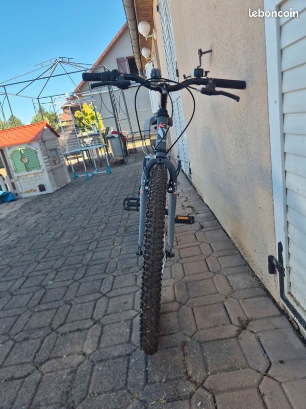 Vend vélo 24 pouces scrapper fille (image 2)