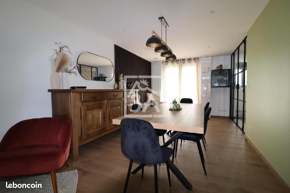 Maison 5 pièces 132 m² · à La Chapelle-d'Armentières · 132 m² · 386 000 €