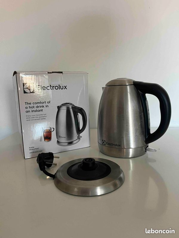 Bouilloire inox Electrolux (image 2)