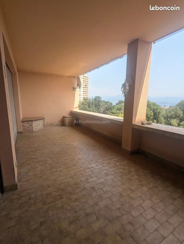 Appartement a louer ajaccio - 3 pièce(s) - 91 m2 - Surfyn