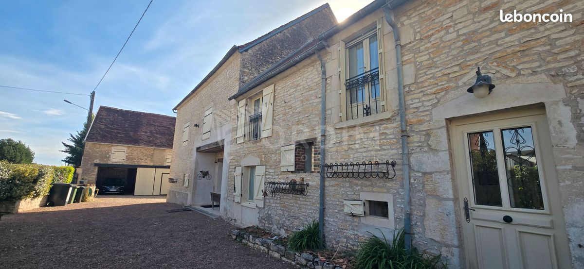 Maison 5 pièces 182 m² · à Donzy · 182 m² · 189 000 €