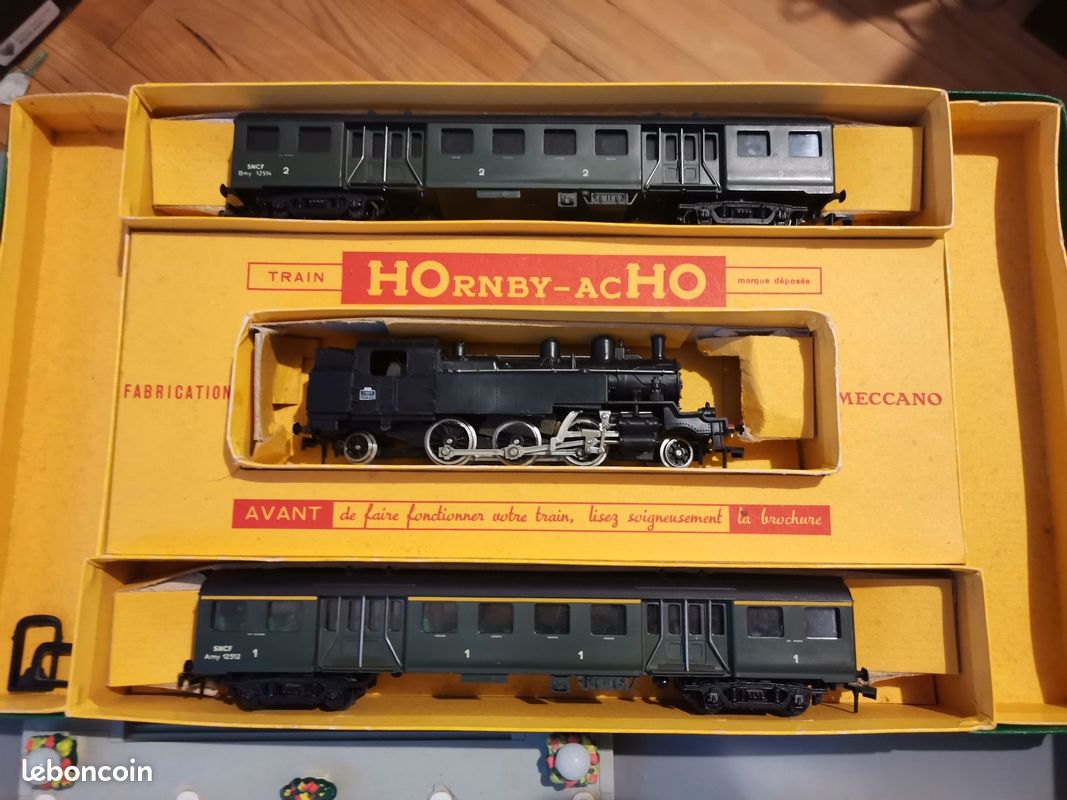 Ancien coffret de locomotive, BB16009, Hornby Acho, en HO Jaune/Vert Carton - Vendu
