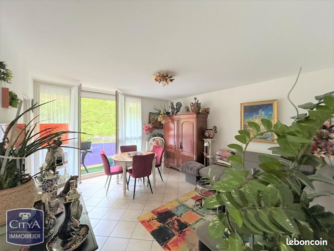 Appartement 3 pièces 64 m² · à Mâcon · 64 m² · 73 000 €
