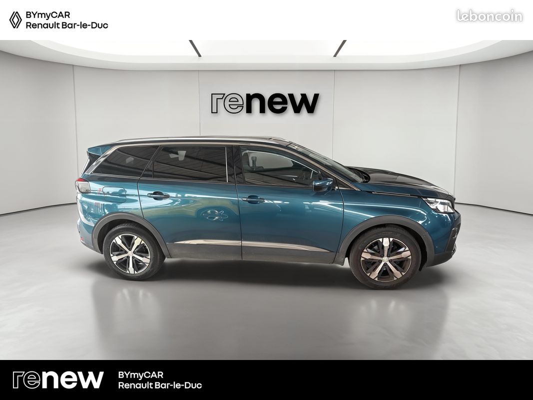 PEUGEOT 5008 PureTech 130ch S&S EAT8 Allure (image 6)