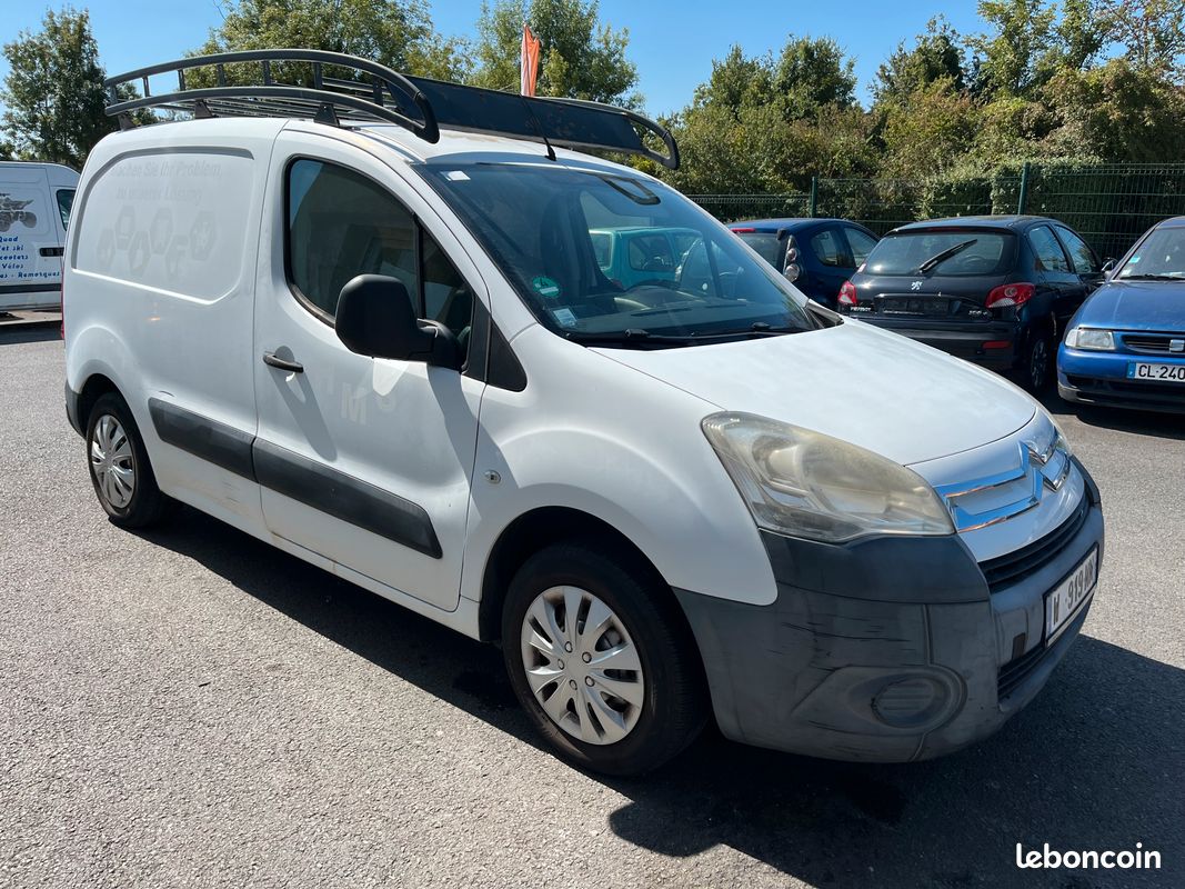 Citroen Berlingo 1.6L HDI 75 Diesel 2012 92000kms Bluetooth Attelage Galerie 7590euros (image 2)