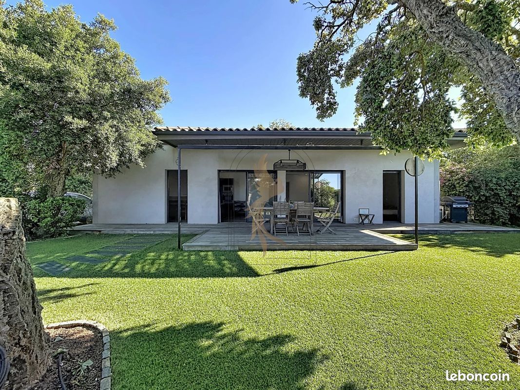 Maison 4 pièces 91 m² · à Lecci · 91 m² · 690 000 €