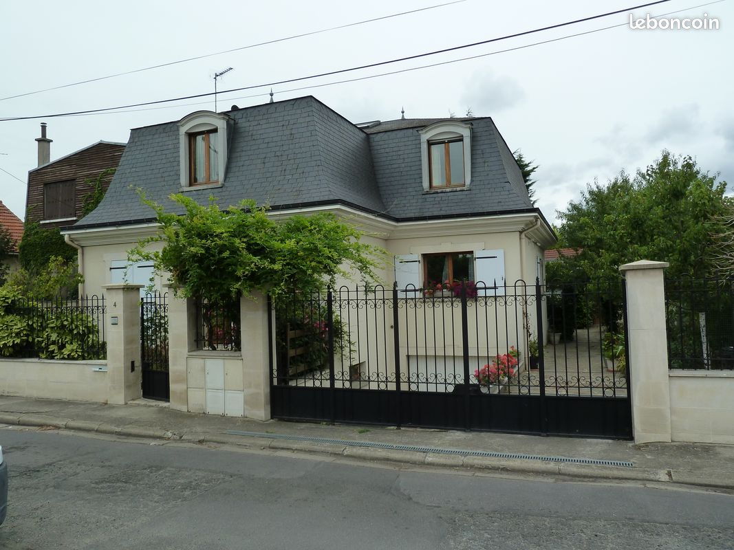 Appartement 1 pièce 10 m² · à Saint-Maur-des-Fossés · 10 m² · 380 €