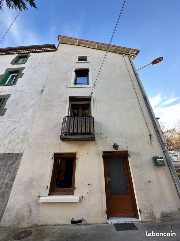 Maison 4 pièces 80 m² · à Mirefleurs · 80 m² · 109 000 €