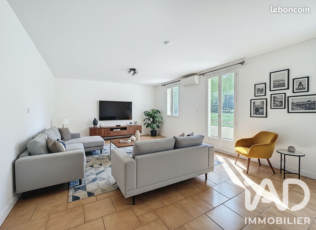 Maison 7 pièces 133 m² · à Pringy · 133 m² · 1 800 €/mois