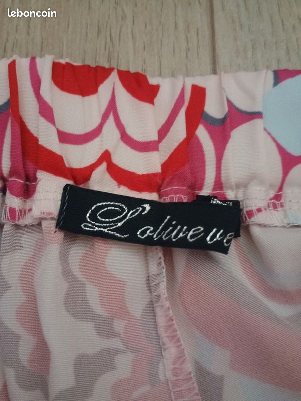 Pantalon fluide léger femme imprimé
Très bon état 
Taille M/L
N'hésitez pas à faire des lots pour les réductions (image 3)