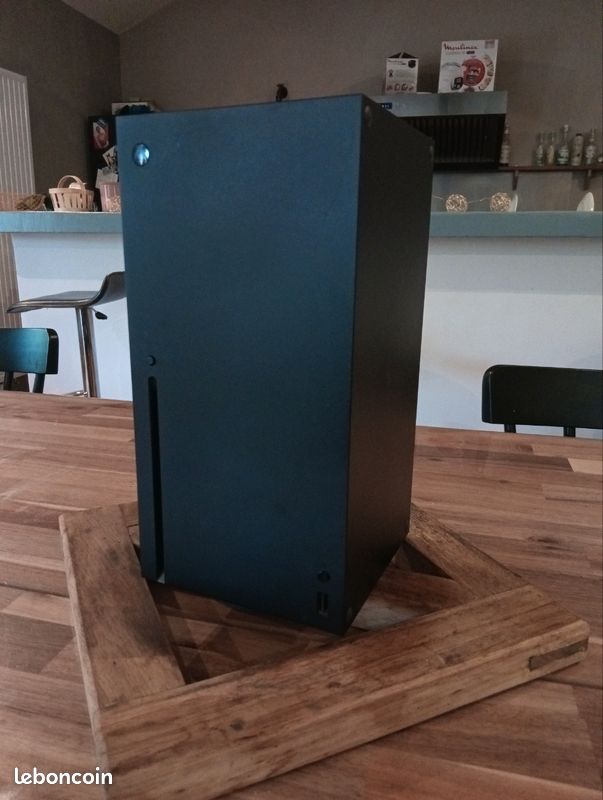 Pack Xbox Series X + Nacon Revolution X Unlimited + Elite 2 REMISE EN MAIN PORPRE UNIQUEMENT (image 2)
