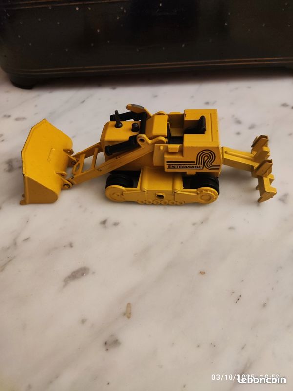 Miniature Bulldozer Verre Par Majorette - échelle 1/60 - Couleur Jaune - Neuf