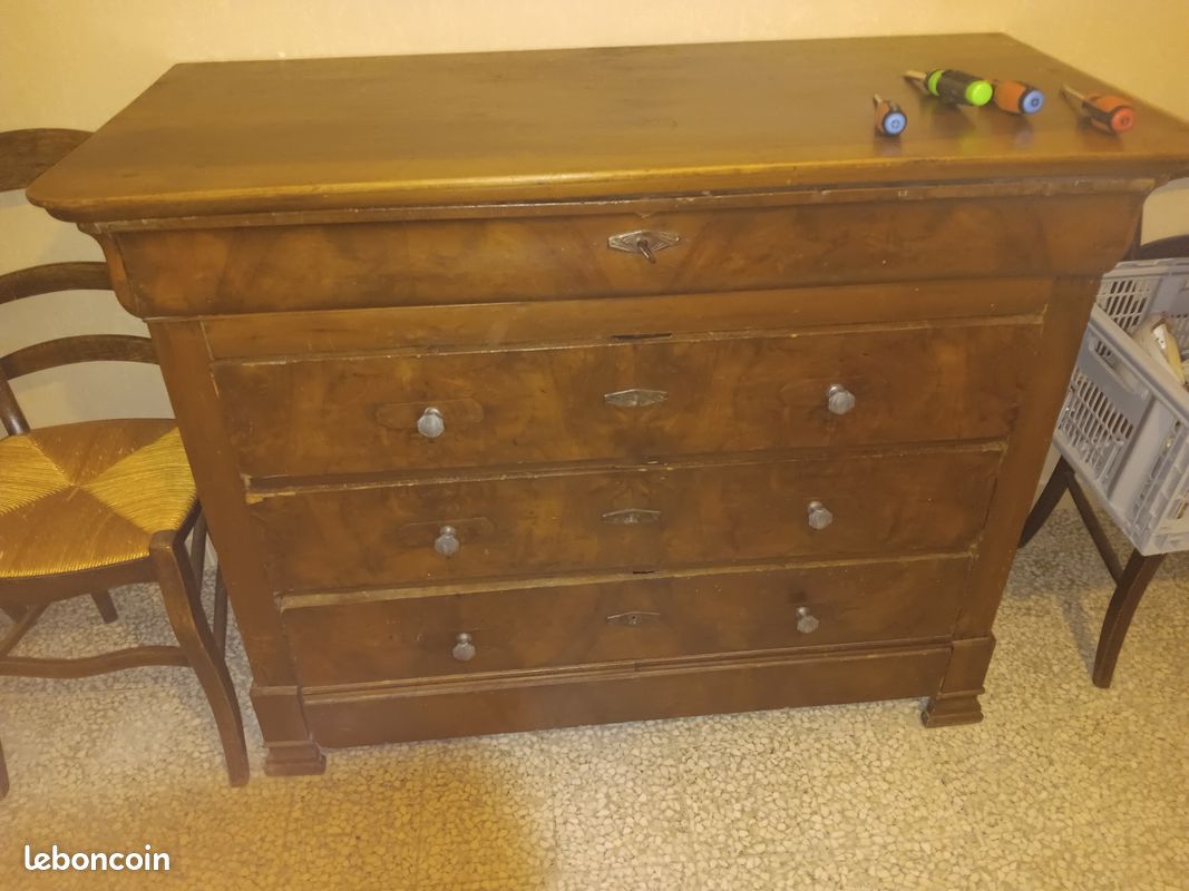 Commode ancienne (image 1)