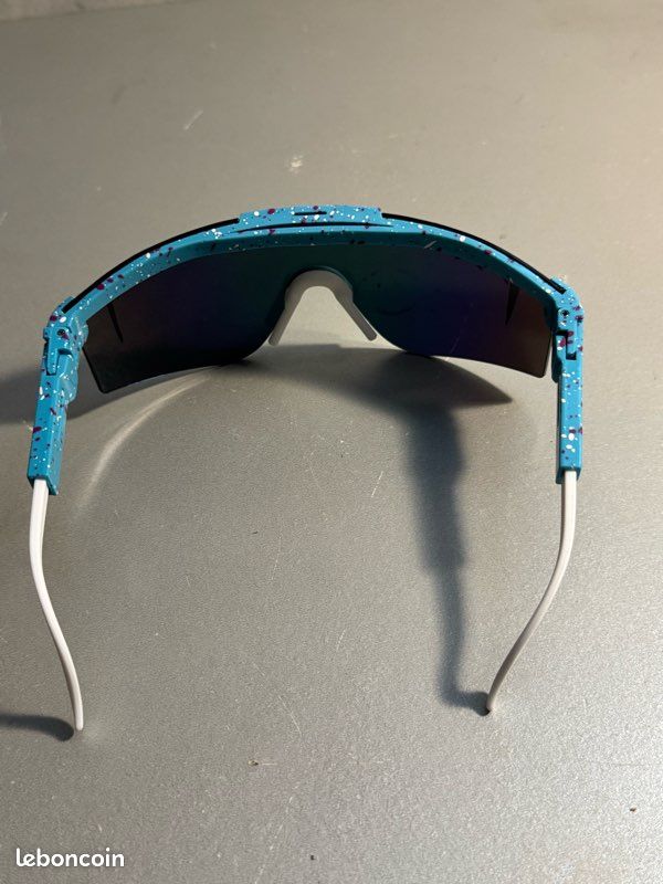 Lunettes De Soleil Pit Vipers - Multicolore - Très Bon état - Modèle Homme