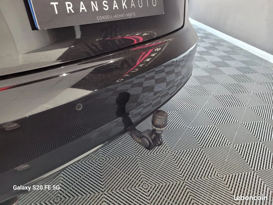 AUDI A3 BERLINE 35 TFSI CoD 150 S tronic 7 Design Luxe + VOLANT SLINE / S-LINE + SIEGES CUIR + ATTELAGE + ENTRETIEN AUDI (image 36)