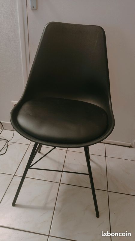 Chaises (image 2)