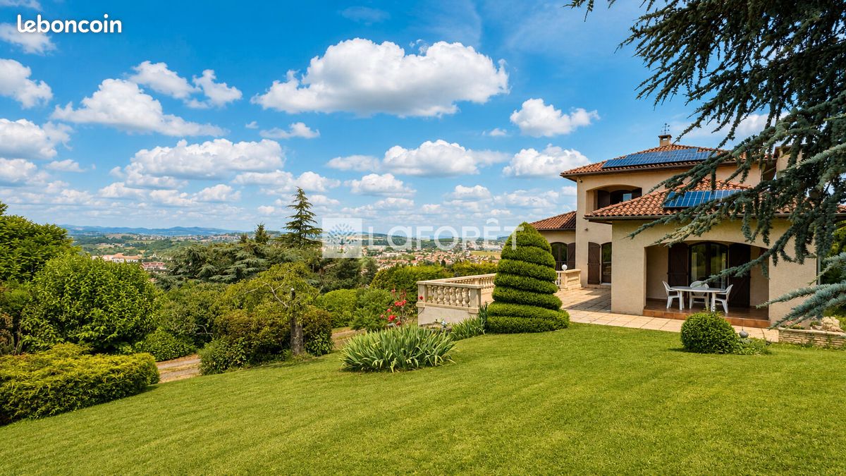 Maison 4 pièces 130 m² · à Éveux · 130 m² · 499 000 €