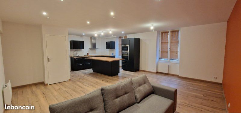 Appartement 3 pièces 100 m² · à Bain-de-Bretagne · 100 m² · 880 €/mois