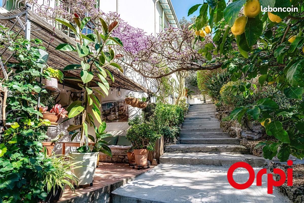 Maison 6 pièces 121 m² · à Menton · 121 m² · 2 930 €/mois