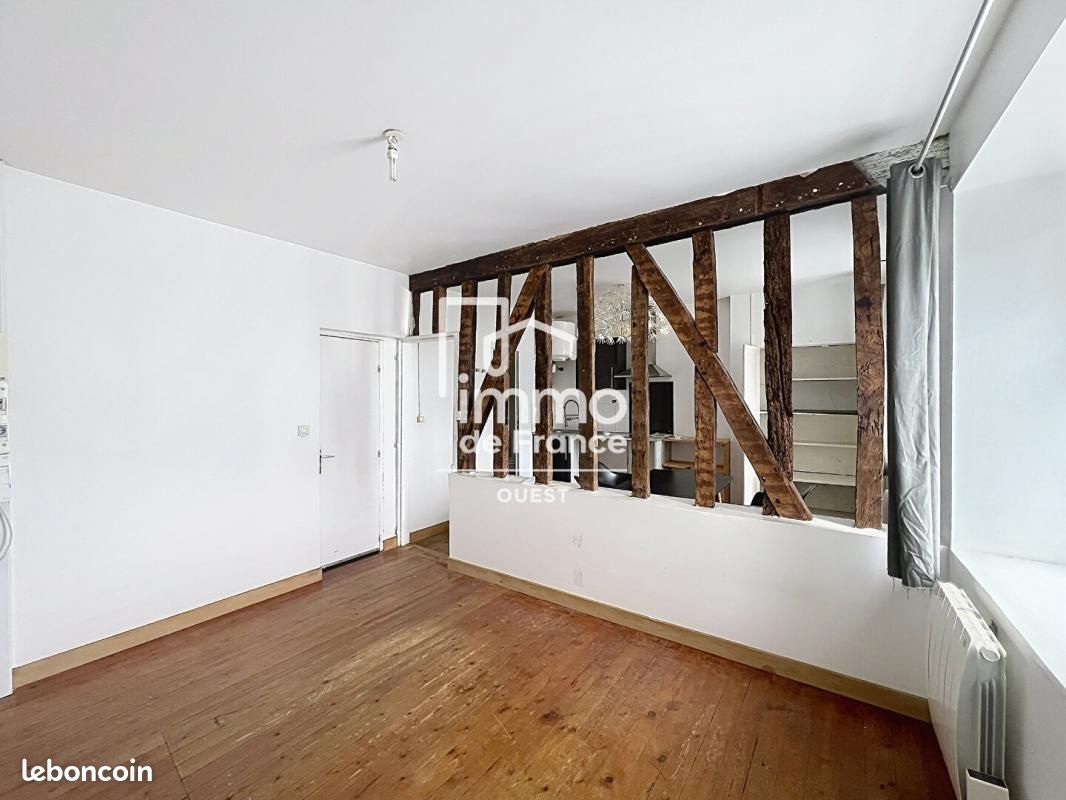 Appartement 1 pièce 25 m² · à Laval · 25 m² · 355 €