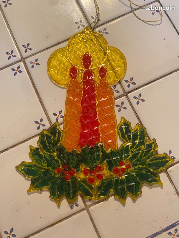 Décoration de Noël : décoration à accrocher bougies et houx (image 1)