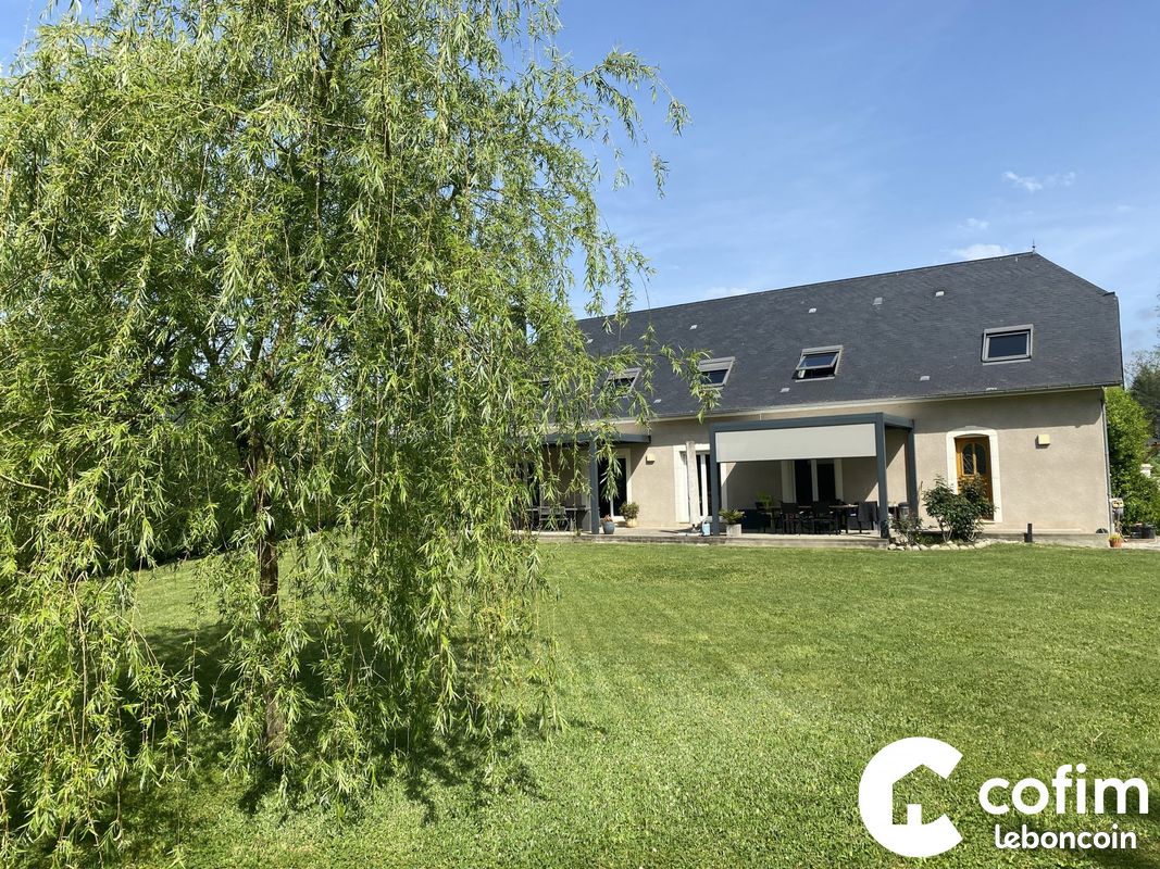 Maison 8 pièces 257 m² · à Montaut · 257 m² · 408 000 €