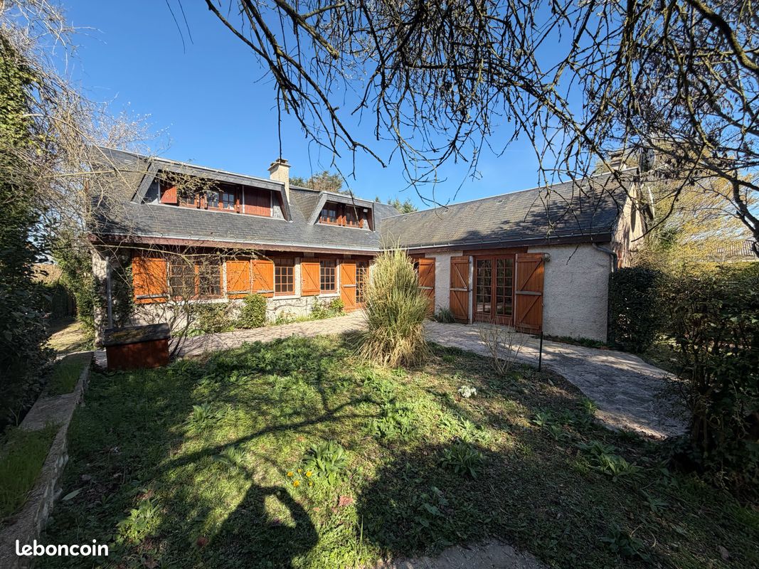 Maison 7 pièces 200 m² · à Houdan · 200 m² · 375 000 €