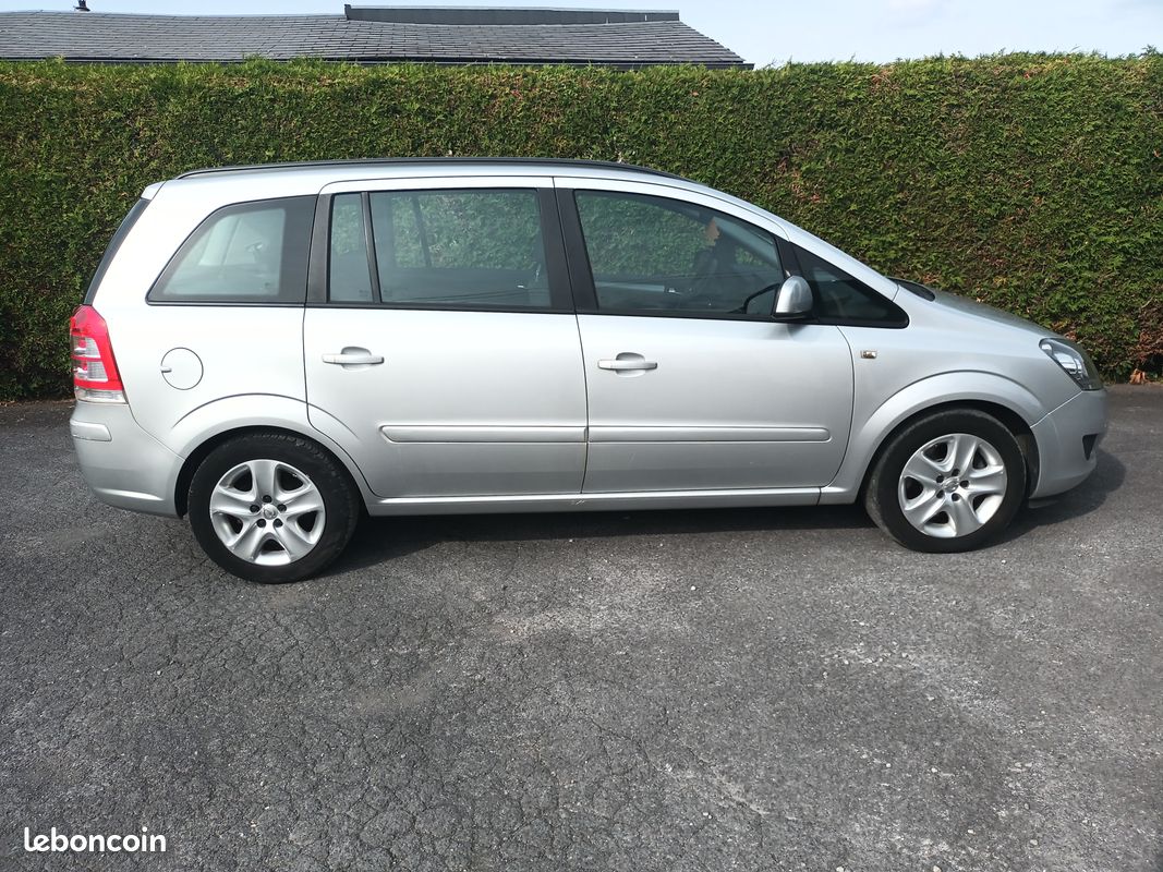 Opel zafira enjoy 1.7 cdti 7 places (image 3)