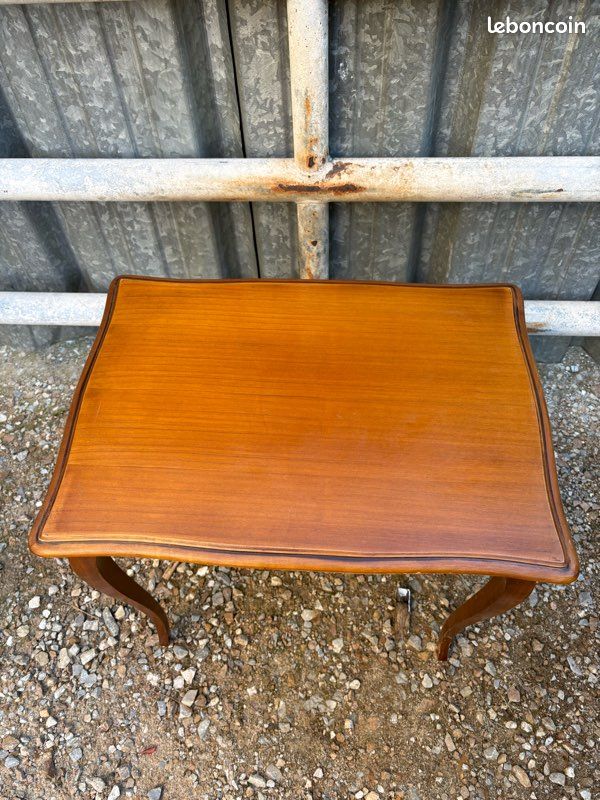 Tables gigognes en bois massif pieds galbés — Style Louis XV / Classique (Lot de 2) (image 3)