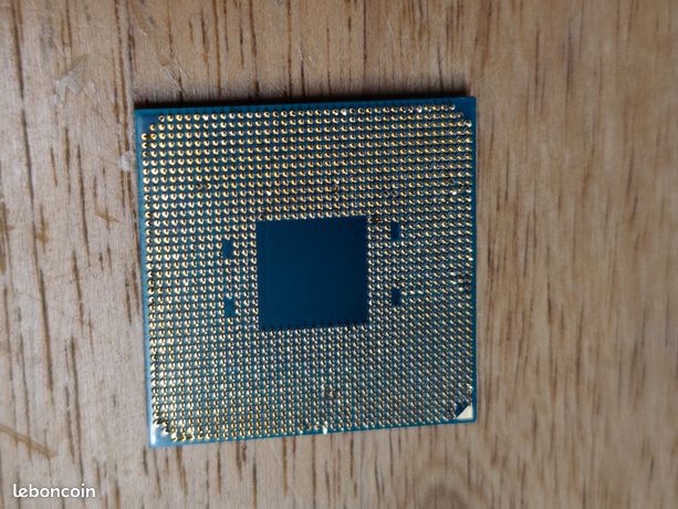 AMD Ryzen 7 1700 | AM4 | 8 cœurs / 16 threads | broches tordues 2