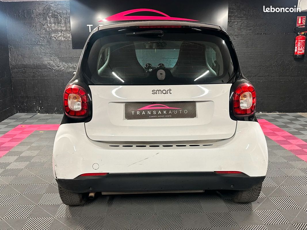 SMART FORTWO COUPE 0.9 90 ch S&S BA6 Passion 7580 (image 8)