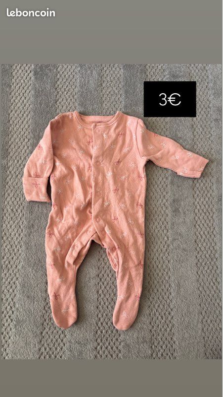 Vêtements bébé 1 mois (image 1)