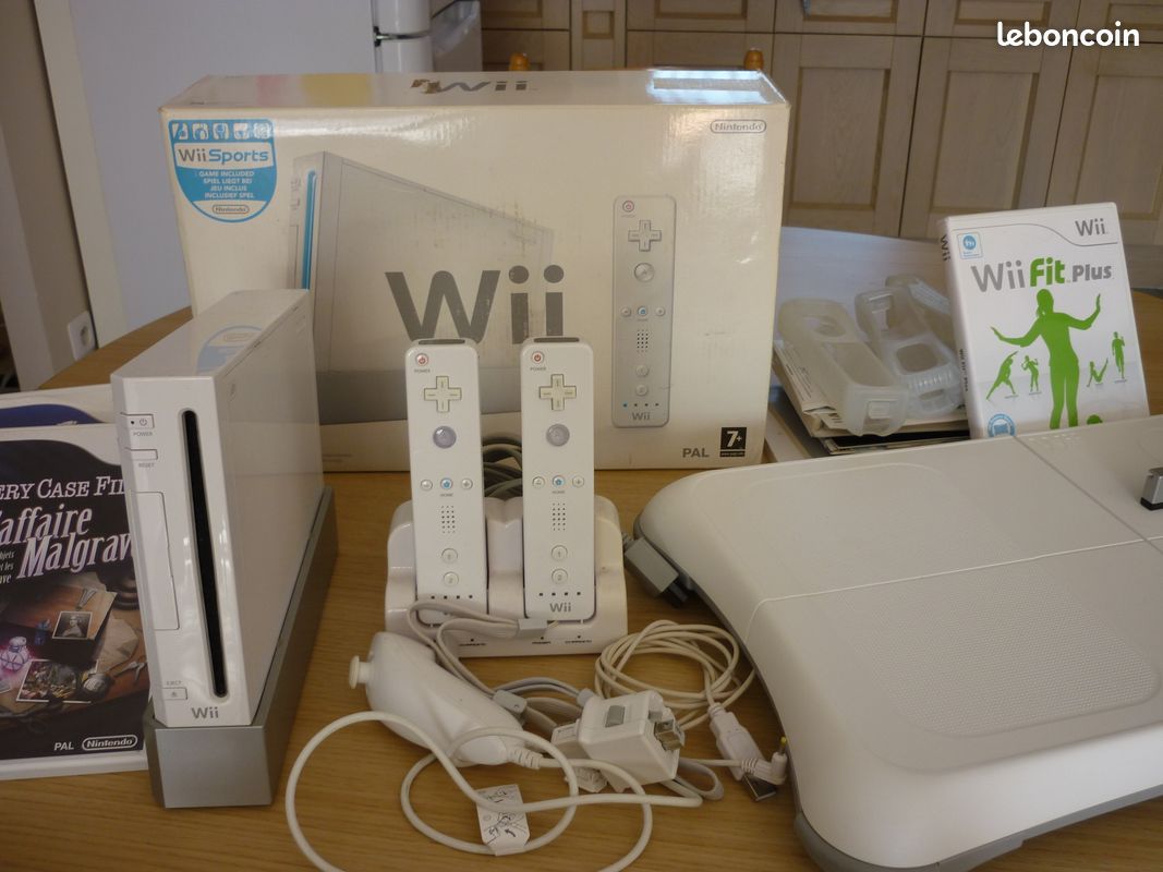 Console nitendo et et balance wii fit plus (image 3)