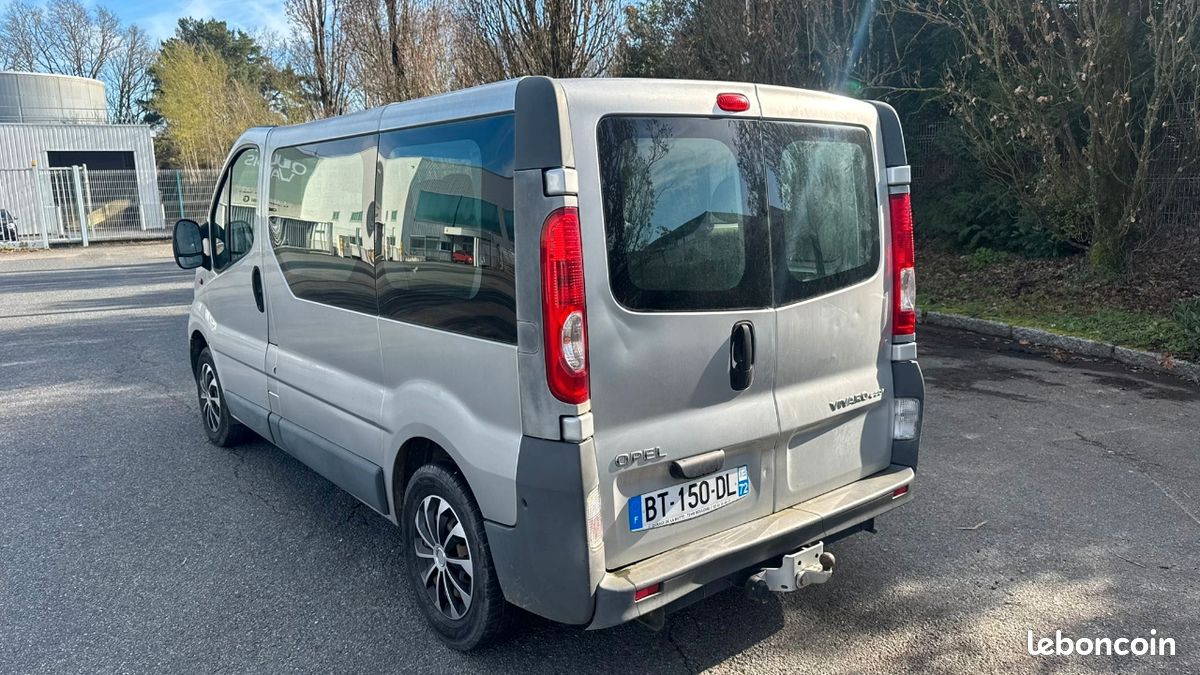 Opel vivaro long 9 places 2.0 cdti 90 cv 226 000 kms ct.ok (image 2)