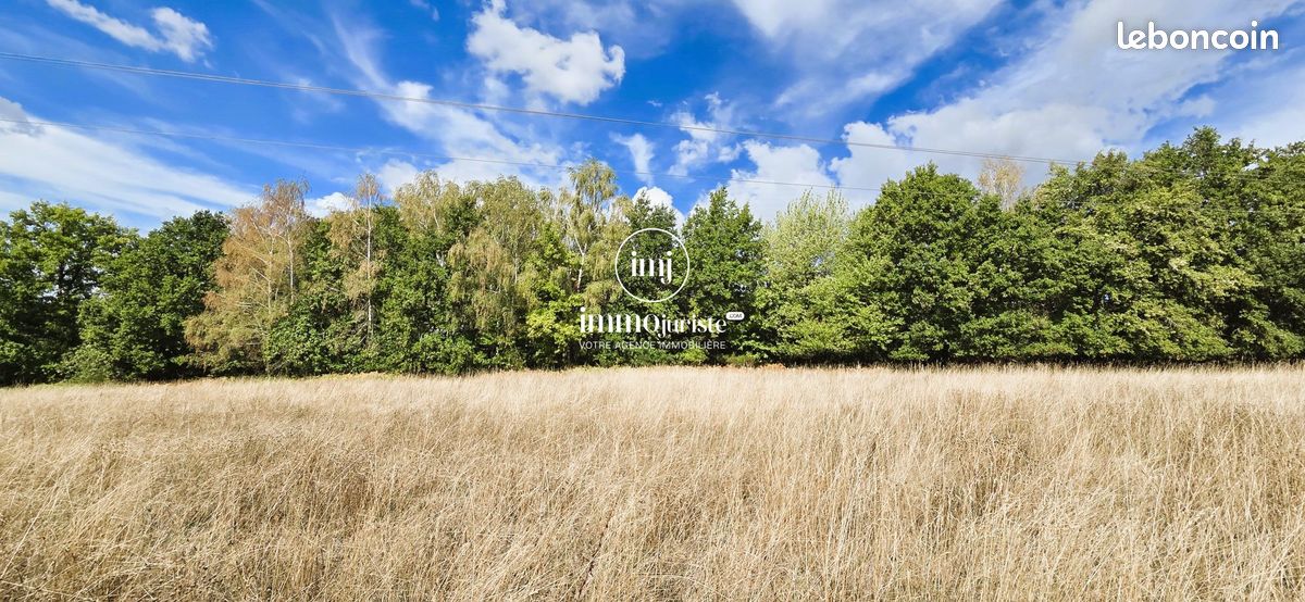 Terrain 4859 m² · à Saint-Yrieix-la-Perche · 4 859 m² · 49 090 €