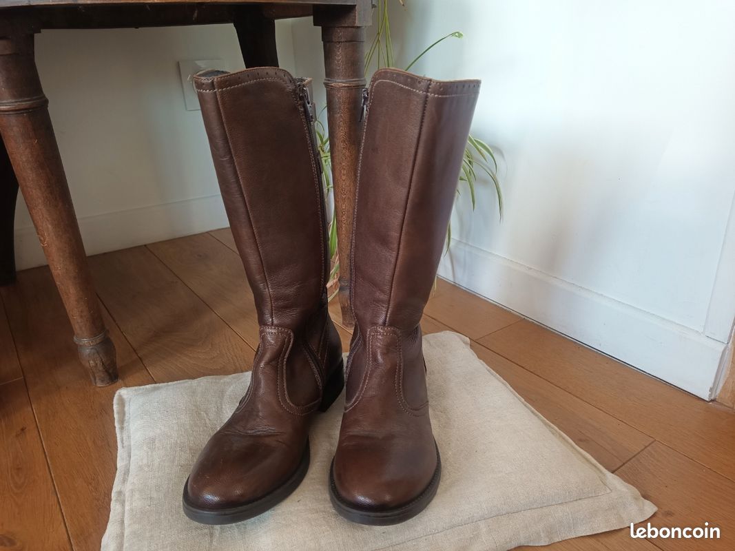 Bottes Cavalières En Cuir Marron Foncé André - Taille 36 - Très Bon état
